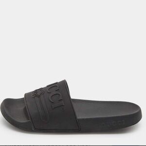 Gucci Black Embossed Logo Rubber Slide